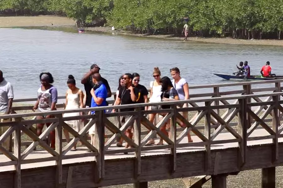 touristes joal fadiouth