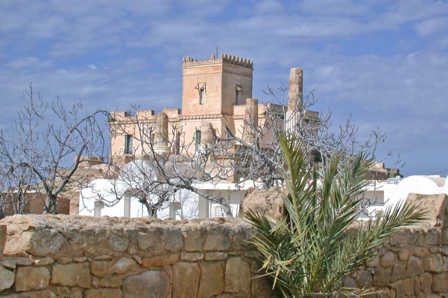 Vue de l'ancien capitole d'Oudhna en Tunisie, cource Flickr