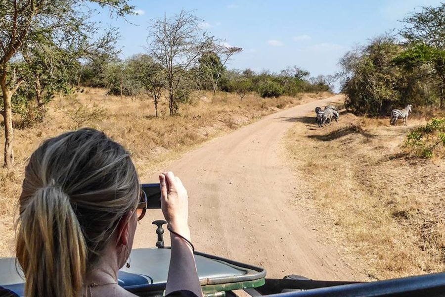 femme parc national du lac Mburo Uganda