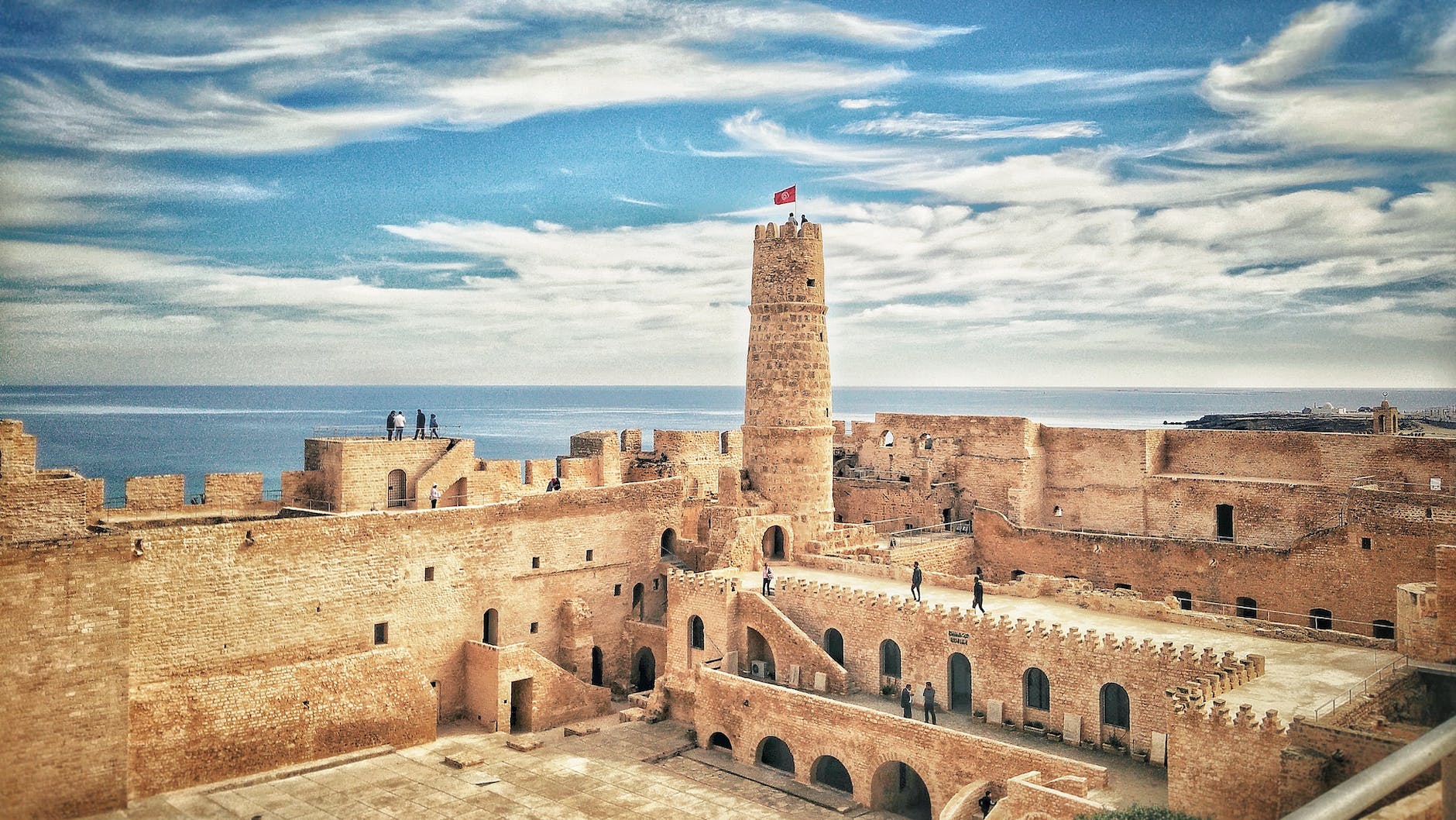 Un Voyage Exceptionnel à El Jem: Le Cœur du Tourisme en Tunisie